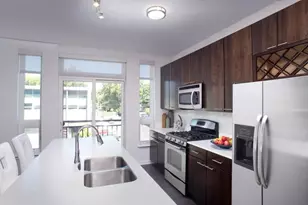 1720 Central St, Evanston, IL 60201 - Photo 4