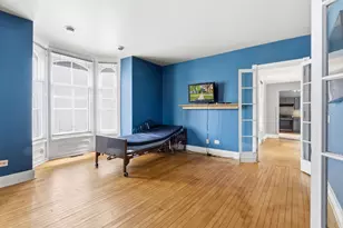 212 S 4th St, Aurora, IL 60505 - Photo 8