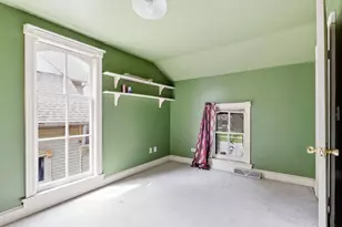 212 S 4th St, Aurora, IL 60505 - Photo 22