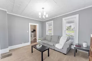 168 Villa St, Elgin, IL 60120 - Photo 4