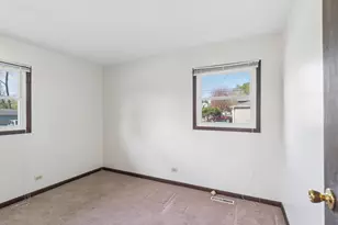 1414 North Ave, Round Lake Beach, IL 60073 - Photo 12