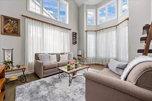 1924 Wyndham Cir, Glenview, IL 60025 - Photo 4