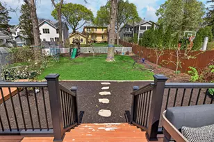 607 E Evergreen St, Wheaton, IL 60187 - Photo 18