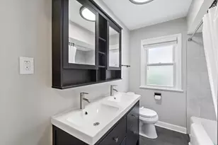 291 N Maple Ave, Elmhurst, IL 60126 - Photo 12
