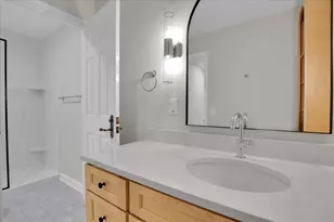 7 The Court of Island Point, Northbrook, IL 60062 - Photo 24