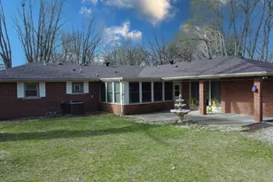 2775 E Riverview Dr, Kankakee, IL 60901 - Photo 8