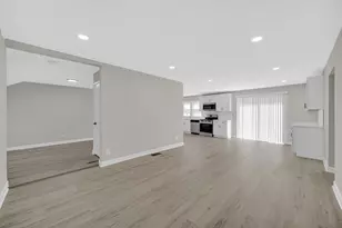 211 Independence Ave, Joliet, IL 60433 - Photo 12