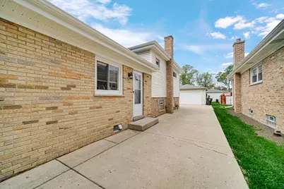 9234 Linder Avenue, Morton Grove, IL 60053 - Photo 24