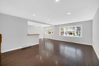 9234 Linder Avenue, Morton Grove, IL 60053 - Photo 8