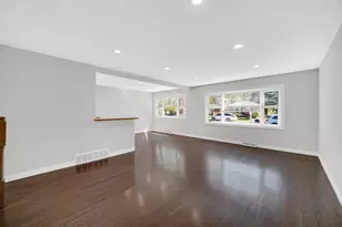 9234 Linder Ave, Morton Grove, IL 60053 - Photo 8