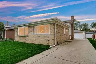 9234 Linder Ave, Morton Grove, IL 60053 - Photo 2