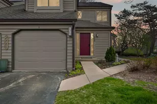 753 Shoreline Rd, Lake Barrington, IL 60010 - Photo 1