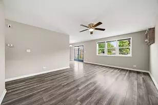 225 Mill Stream Dr, Bolingbrook, IL 60440 - Photo 6