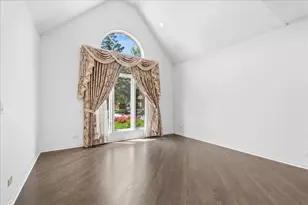 3780 Timbers Edge Ln, Glenview, IL 60025 - Photo 6