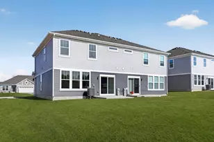 4217 Meadowridge Rd, Woodstock, IL 60098 - Photo 2