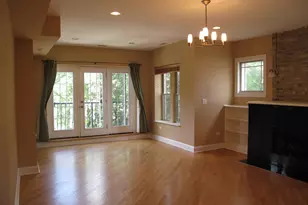 911 Maple Ave, Evanston, IL 60202 - Photo 4