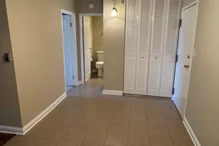 580 Lawrence Ave, Roselle, IL 60172 - Photo 4