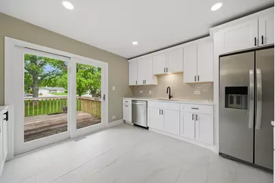 2S206 Mayfield Lane, Glen Ellyn, IL 60137 - Photo 6