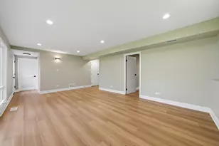 2S206 Mayfield Ln, Glen Ellyn, IL 60137 - Photo 20