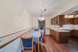 10823 S 71st Ct, Worth, IL 60482 - Photo 6