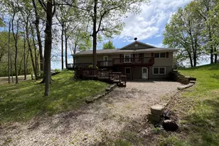 8507 Hickory Hills Dr, Fenton, IL 61251 - Photo 4