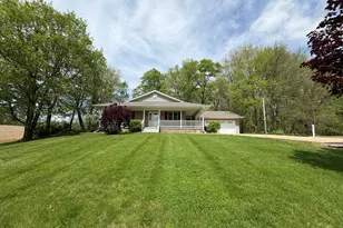 8507 Hickory Hills Dr, Fenton, IL 61251 - Photo 2
