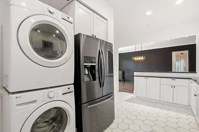 1221 E Hyde Park Boulevard #1, Chicago, IL 60615 - Photo 16