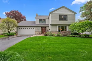 924 Royal Blackheath Ct, Naperville, IL 60563 - Photo 1