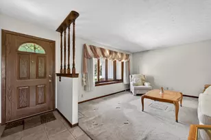 7249 Robinswood St, Rockford, IL 61114 - Photo 4