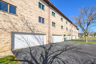 15704 Deerfield Ct, Orland Park, IL 60462 - Photo 20