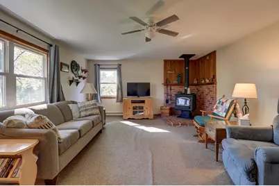 14755 Fenton Road, Union Grove, IL 61270 - Photo 6