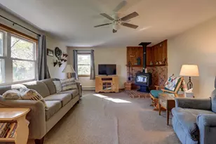 14755 Fenton Rd, Morrison, IL 61270 - Photo 6