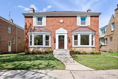 2734 W Fargo Avenue, Chicago, IL 60645 - Photo 1