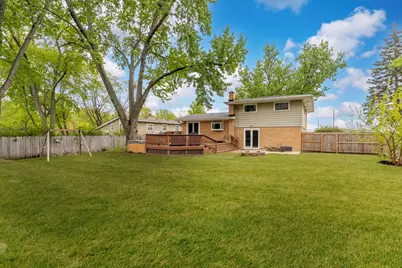 9 Sycamore Drive, Naperville, IL 60540 - Photo 22