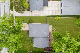 9 Sycamore Dr, Naperville, IL 60540 - Photo 26