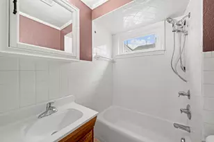 1221 W Lincoln Blvd, Freeport, IL 61032 - Photo 18