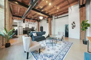 1872 N Clybourn Ave, Chicago, IL 60614 - Photo 10