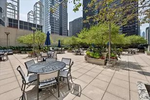 222 N Columbus Dr, Chicago, IL 60601 - Photo 18