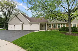 2838 Meadow Ln, Schaumburg, IL 60193 - Photo 1