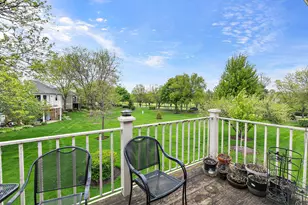 2838 Meadow Ln, Schaumburg, IL 60193 - Photo 20