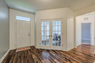 2942 Trillium Ct E, Aurora, IL 60506 - Photo 2