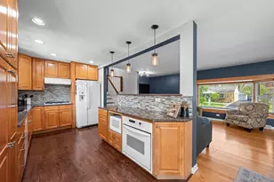 527 Cumnor Ct, Deerfield, IL 60015 - Photo 12