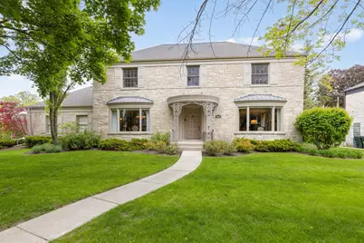 6657 N Le Mai Avenue, Lincolnwood, IL 60712 - Photo 1