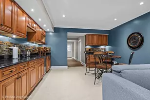 675 Oak St, Roselle, IL 60172 - Photo 34
