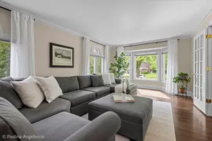 675 Oak St, Roselle, IL 60172 - Photo 8