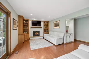512 68th St, Downers Grove, IL 60516 - Photo 14