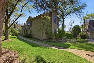 19W681 109th St, Lemont, IL 60439 - Photo 2