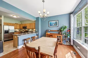 612 Shakespeare Dr, Grayslake, IL 60030 - Photo 4