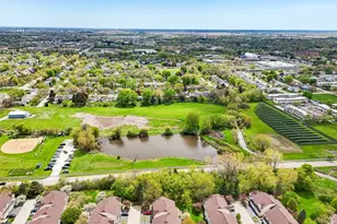 612 Shakespeare Dr, Grayslake, IL 60030 - Photo 40
