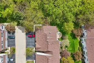 612 Shakespeare Dr, Grayslake, IL 60030 - Photo 36